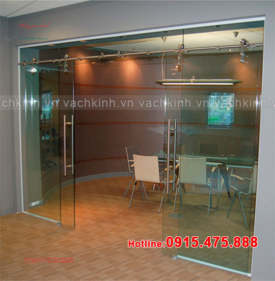 Vách kính tại Đống Mác | vach kinh tai Dong Mac